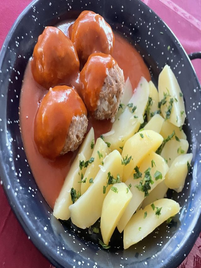 Paradicsomos húsgombóc