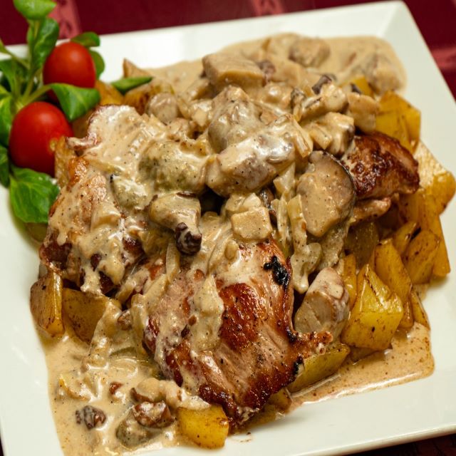 Tejszínes-gombás szűzpecsenye